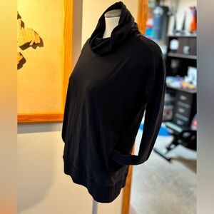 Lululemon kick the cloud funnel neck sweater - worn
